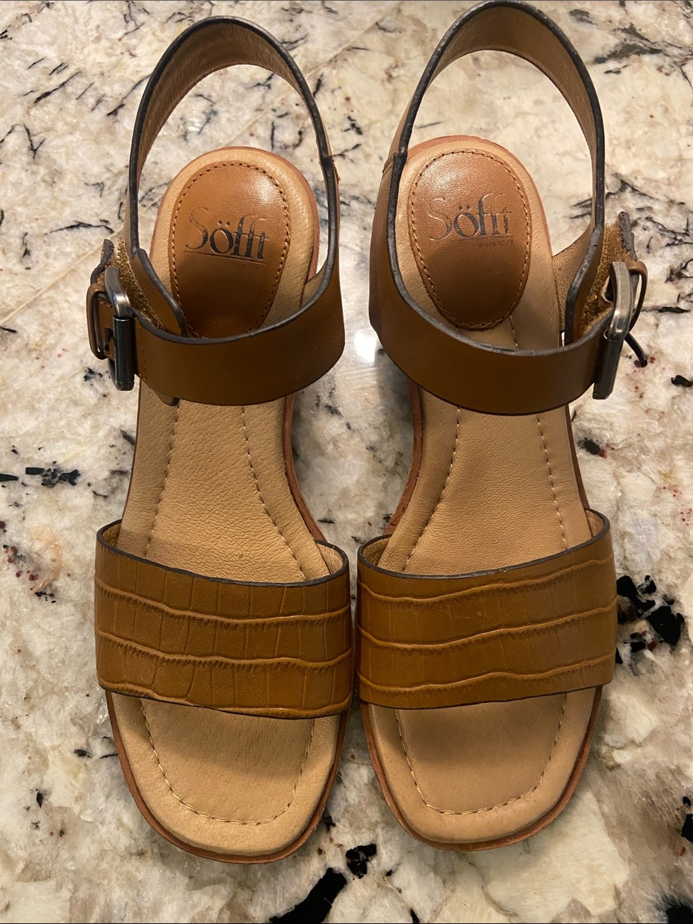 Sofft Garin Women's Wedge Sandals Size 7 Luggage Brown Coastal-Chic Timeless